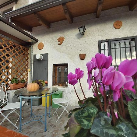 B&B Nonna Angela Albanella Exterior photo